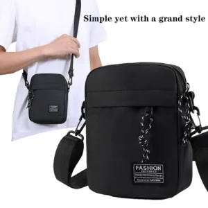 Men's backpack with double layers, suitable for business daily use. It can be carried on one shoulder or slung for photography.