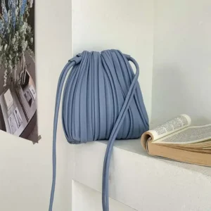Woven French pleated texture bag spring and summer new Korean version niche design candy color magnetic small square bag women - Image 6