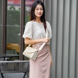 Straw Woven Handbag, Trendy and Fashionable, Simple Woven Sequin Decoration, Cross Body Small Square Bag Bags for Women - Image 3