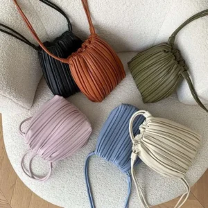 Woven French pleated texture bag spring and summer new Korean version niche design candy color magnetic small square bag women