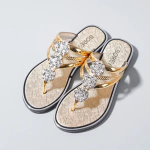 "Women's Flip-Flop Sandals with Rhinestones Beach Casual Slides for Outdoor Wear, Flat Soles and Toe-Post Slippers for Summer"