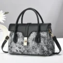 Women's HandBag New European and American Square Simple Retro Fashion Portable Shoulder Bags Messenger BagTote Bag Bolso Mujer